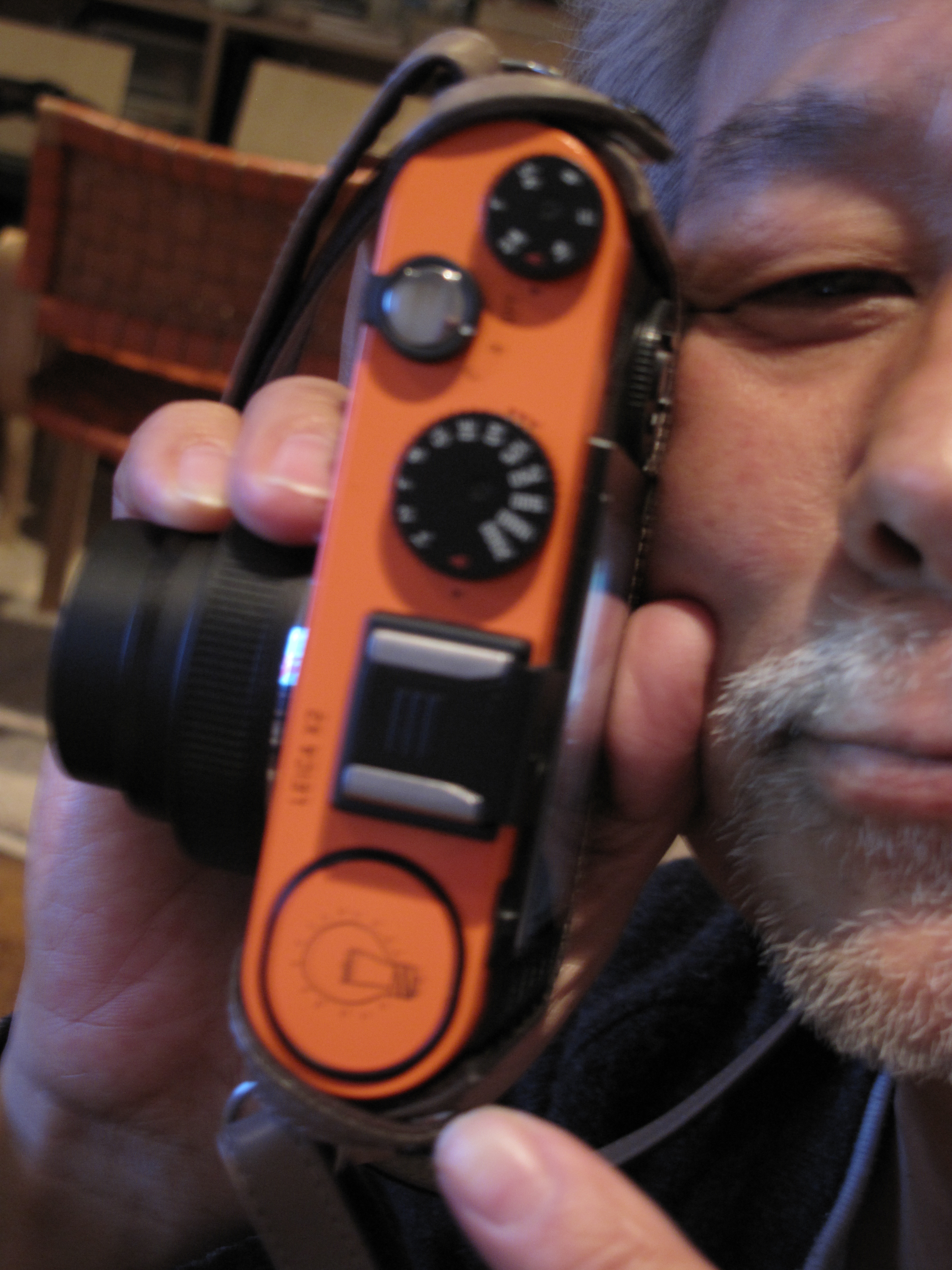 デジタルカメラ M9602 Leica X2 EDITION PAUL SMITH Leica / X2 EDITION PAUL SMITH | モノとコト | デザイン情報サイト[JDN]